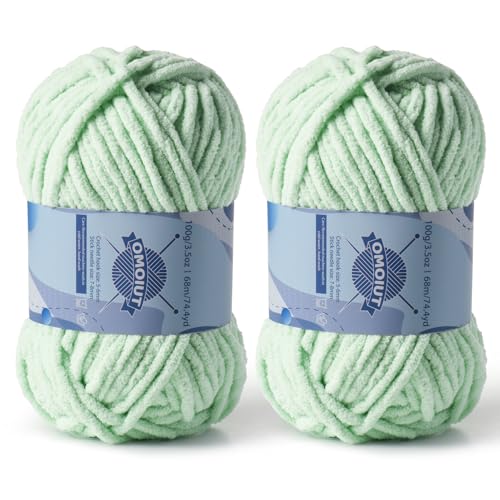 Dickes Chenille-Garn zum Häkeln, Babygarn zum Häkeln, weiche Decken, sperrige Garne zum Häkeln, Amigurumi, 2 x 100 g, flauschige Samtgarne zum Handstricken, 2 x 100 g, 2 x 74 m, hellgrün Dickes Chenille-Garn zum Häkeln, Babygarn zum Häkeln, weiche Decken, sperrige Garne zum Häkeln, Amigurumi, 2 x 100 g, flauschige Samtgarne zum Handstricken, 2 x 100 g, 2 x 74 m, hellgrün von OMoiut