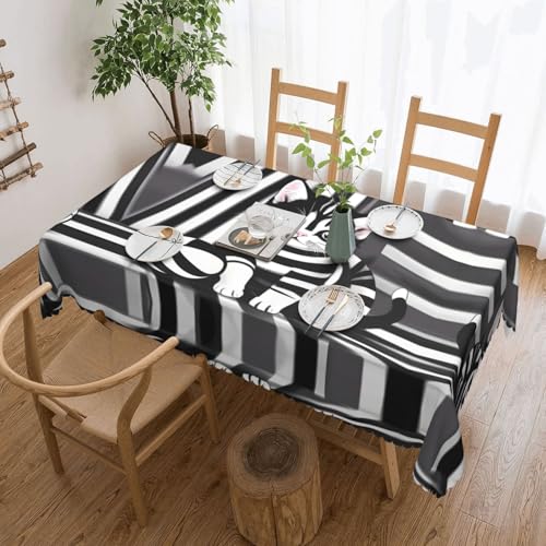 OUInbvv Quadratische Tischdecke mit Kätzchen-Motiv, 137 x 183 cm, für Tischschutz und Dekoration, geeignet für Familienfeiern im Freien, Schwarz und Weiß OUInbvv Quadratische Tischdecke mit Kätzchen-Motiv, 137 x 183 cm, für Tischschutz und Dekoration, geeignet für Familienfeiern im Freien, Schwarz und Weiß von OUInbvv