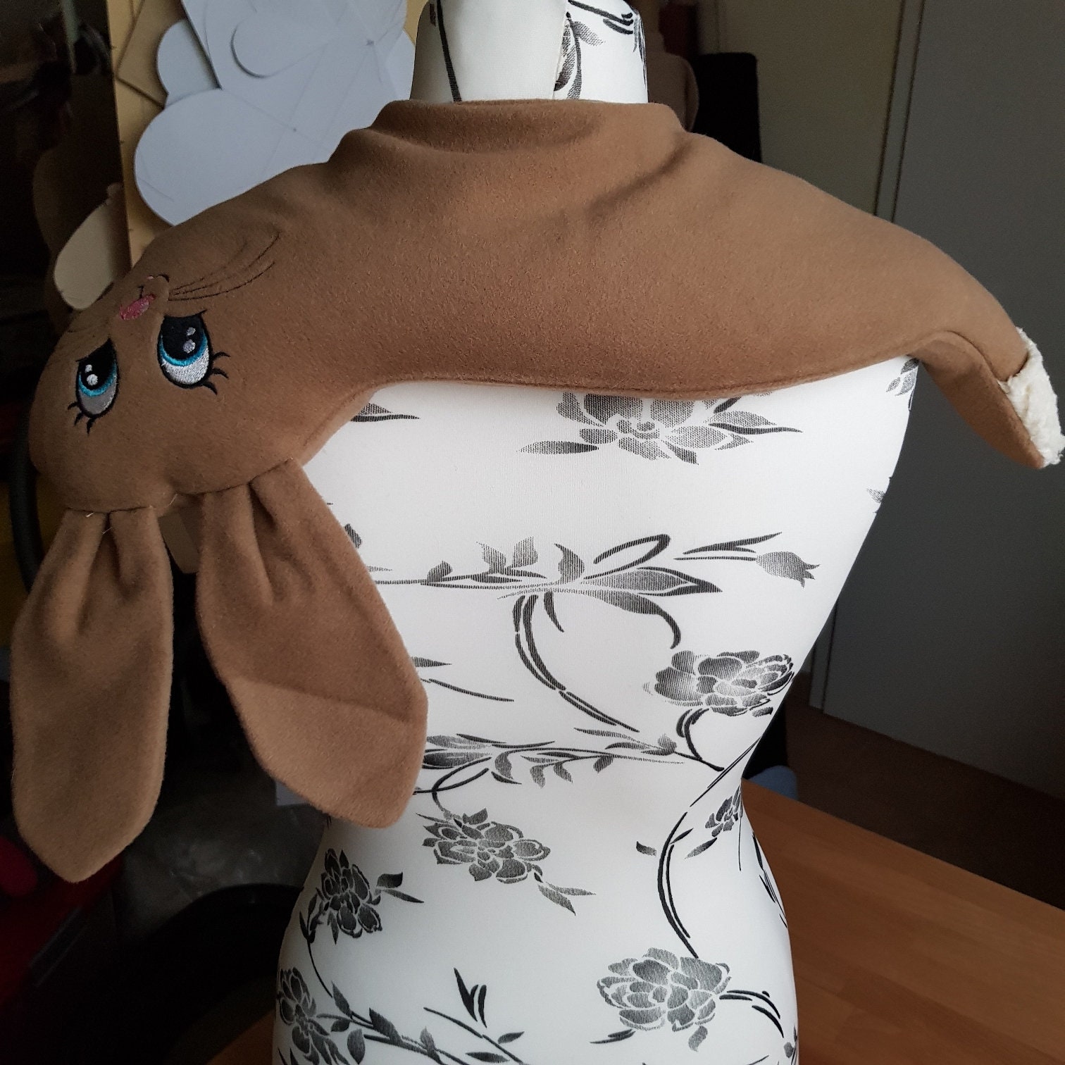 Körnerhase, Ostern, Ostergeschenk, Muttertag, Körnerkissen, Nackenkissen, Geburtstag, Nützliches Schönes Geschenk, Witzig, Wärmetherapie Körnerhase, Ostern, Ostergeschenk, Muttertag, Körnerkissen, Nackenkissen, Geburtstag, Nützliches Schönes Geschenk, Witzig, Wärmetherapie von Oelbachkram