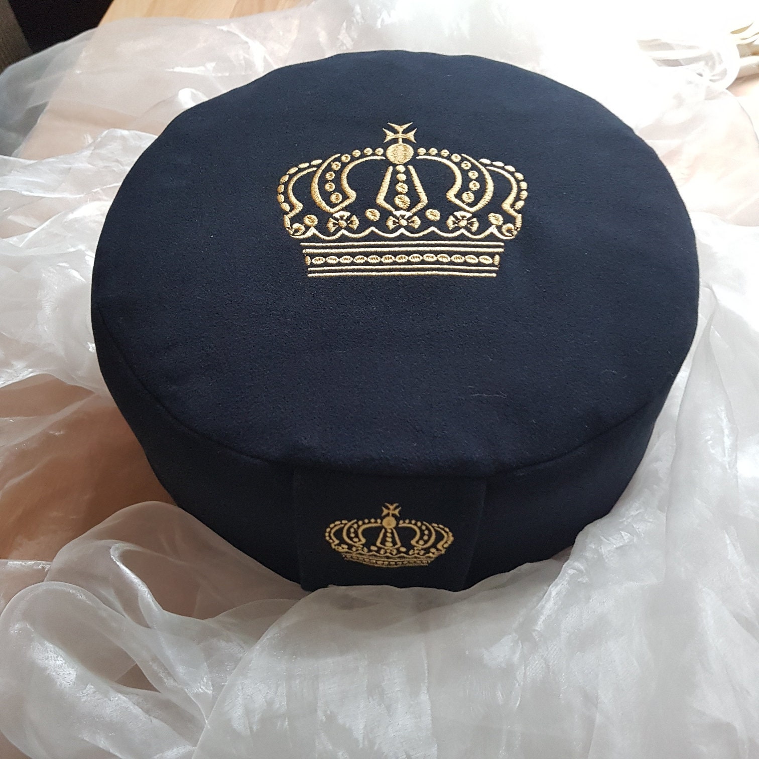 Yogakissen, Besonderes Geschenk, Bodenkissen, Kind, Mama, Papa, Platzsparendes Möbel, Transportierbar, Bequem, Fördert Aufrechte Sitzhaltung Yogakissen, Besonderes Geschenk, Bodenkissen, Kind, Mama, Papa, Platzsparendes Möbel, Transportierbar, Bequem, Fördert Aufrechte Sitzhaltung von Oelbachkram