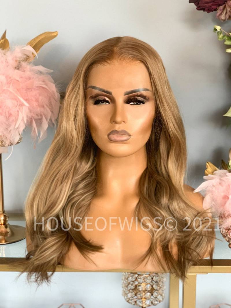 Sabrina| Hd-Spitze von OfficialHouseofwigs