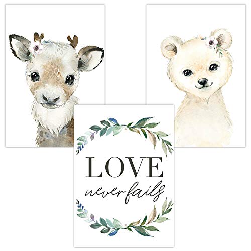 Olgs Babyzimmer Bilder 3er Set | Kinderzimmer Deko Poster DIN A4 | Wandbilder Tiere Love never fails | Wandposter Mädchen Junge | Nord Tiere Hirsch Weißbär von Olgs