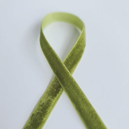 Samtband, 10 mm breit, olivgrün, Meterware Samtband, 10 mm breit, olivgrün, Meterware von On Trend Fabrics