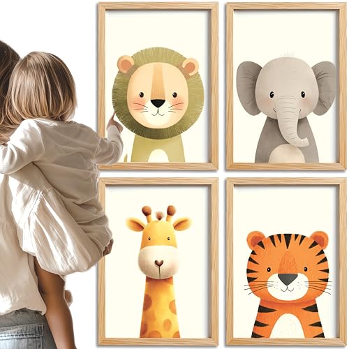 PACKLIST® Babyzimmer Deko – Safari & Dschungel Tiere Poster für Kinder: Löwe, Elefant, Affe & Giraffe – 4er Set Wandbilder A4 (21x30 cm) auf 250g Papier – Niedliche Bilder für Jungen & Mädchen. von PACKLIST