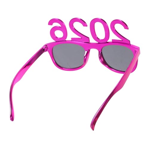 PACKOVE Partybrille mit Rosafarbenem Kunststoffrahmen Witzige Neujahrs Partybrille für Silvester Foto Requisite und Vielseitiges Accessoire für Feiern und Kostüme PACKOVE Partybrille mit Rosafarbenem Kunststoffrahmen Witzige Neujahrs Partybrille für Silvester Foto Requisite und Vielseitiges Accessoire für Feiern und Kostüme von PACKOVE