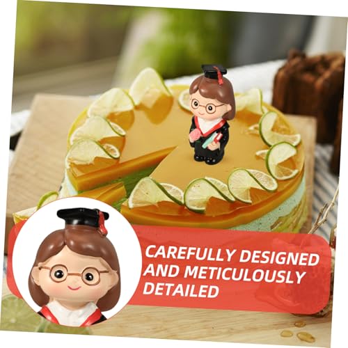 PAMINGONO Graduation Cake Topper Doktorin Resin Figurine Desktop Layouts Niedliche Tortendeko Abschlussdeko für Kuchen Dessert Tischdekoration PAMINGONO Graduation Cake Topper Doktorin Resin Figurine Desktop Layouts Niedliche Tortendeko Abschlussdeko für Kuchen Dessert Tischdekoration von PAMINGONO