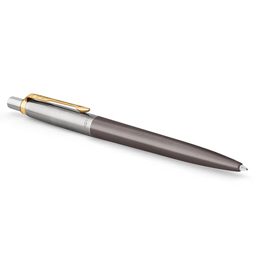 PARKER Jotter Kugelschreiber | grau lackiert mit goldenen Zierteilen | mittlere Spitze | Nachfüllpackung blaue Tinte | Geschenkbox | perfekte Geschenke zum Schulabschluss PARKER Jotter Kugelschreiber | grau lackiert mit goldenen Zierteilen | mittlere Spitze | Nachfüllpackung blaue Tinte | Geschenkbox | perfekte Geschenke zum Schulabschluss von PARKER