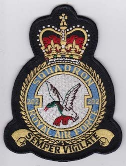 PATCHMANIA RAF Patch c 202 Squadron Royal Air Force Crest SAR Sea King 129mm 98mm THERMOADHESIVE gestickte Patches Patch von PATCHMANIA