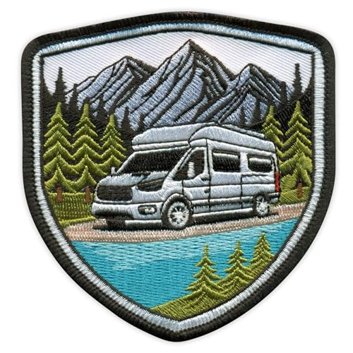 Modern Camper – Schild – Wildnis, Abenteuer, Outdoor, Natur – zum Aufnähen/Aufnähen – besticktes Abzeichen/Patch Modern Camper – Schild – Wildnis, Abenteuer, Outdoor, Natur – zum Aufnähen/Aufnähen – besticktes Abzeichen/Patch von PATCHSIG