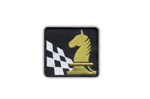 Ritter und Schachbrett, goldfarben, wärmeaktivierter Klebstoff, Rückseite zum Aufbügeln, besticktes Abzeichen/Patch von PATCHSIG