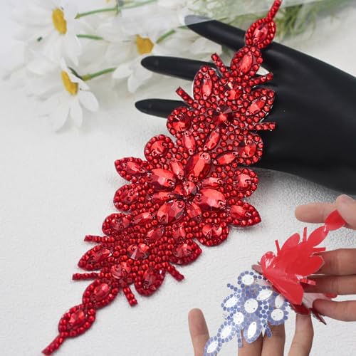 PEARLY JUN 1 x Strass-Applikation, roter Kristall, selbstklebend, zum Aufbügeln, für Kleidung, Diamant-Verzierungen für Braut, Hochzeit, DIY, Kleid, Stoffzubehör von PEARLY JUN