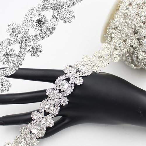 PEARLY JUN 91CM Silber Kristall-Strass-Kette Zum Nähen von Strassband Zum Aufnähen Nähen Leder Schuhe Strasssteine Tassel Chain DIY Blumenstrauß Dekoration Kleidung Hochzeit Kopfbedeckung PEARLY JUN 91CM Silber Kristall-Strass-Kette Zum Nähen von Strassband Zum Aufnähen Nähen Leder Schuhe Strasssteine Tassel Chain DIY Blumenstrauß Dekoration Kleidung Hochzeit Kopfbedeckung von PEARLY JUN