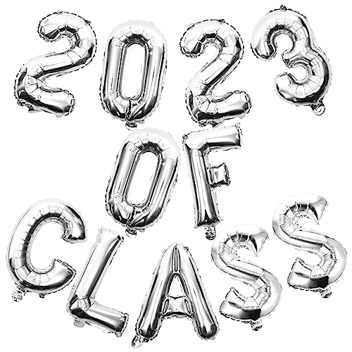 PENIKOKO 1 Satz Graduation Ballons Silberne Class Of Ballons für Abschlussfeier Leichte und Vielseitige und Außen Dekoration für Partys und Fotoshootings PENIKOKO 1 Satz Graduation Ballons Silberne Class Of Ballons für Abschlussfeier Leichte und Vielseitige und Außen Dekoration für Partys und Fotoshootings von PENIKOKO
