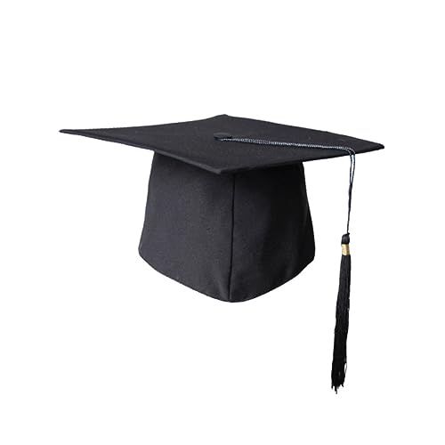PENIKOKO Graduationshut mit Quaste für Abschlussfeiern Leichter Doktorhut für Studenten für Master und Bachelorabschlüsse Foto Requisiten für Feierliche Anlässe PENIKOKO Graduationshut mit Quaste für Abschlussfeiern Leichter Doktorhut für Studenten für Master und Bachelorabschlüsse Foto Requisiten für Feierliche Anlässe von PENIKOKO