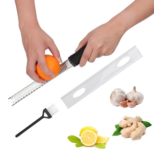 Robuste Handreibe mit Reinigungsbürste, Zester Edelstahl Zitronen Zester Käsereibe Obst Gemüse Ingwerreibe für Bar Zuhause Restaurant Robuste Handreibe mit Reinigungsbürste, Zester Edelstahl Zitronen Zester Käsereibe Obst Gemüse Ingwerreibe für Bar Zuhause Restaurant von PEUTIER
