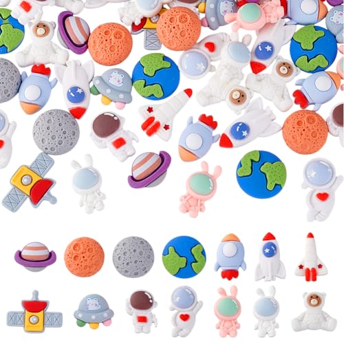 PH PandaHall 56 Stück Kosmos Harz Cabochons 14 Stile Weltraumthema Flache Rückseite Perlen Astronauten Raketen Raumschiff Charms Harz Cabochons Bastelzubehör Für Handyhülle Haarspangen Dekor von PH PandaHall