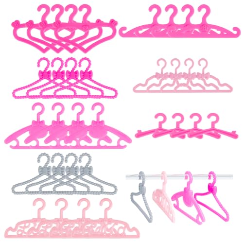 PH PandaHall 80 Stück Kleiderbügel Für Puppen 8 Stil Rosa Kleiderbügel Für Puppenkleidung Schöne Puppen Kleidung Organizer Zubehör Für Puppen Kleiderschrank Kleider Dekoration Outfit Halter Geschenk PH PandaHall 80 Stück Kleiderbügel Für Puppen 8 Stil Rosa Kleiderbügel Für Puppenkleidung Schöne Puppen Kleidung Organizer Zubehör Für Puppen Kleiderschrank Kleider Dekoration Outfit Halter Geschenk von PH PandaHall