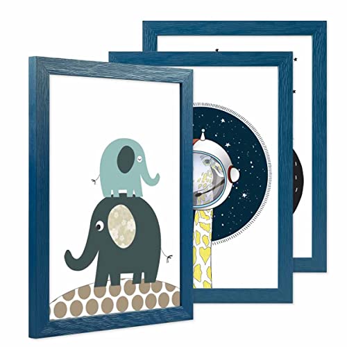 PHOTOLINI Bilderrahmen Kinderzimmer A4 21x30 cm Dunkelblau, 3er Set Wechselrahmen farbig, Holz, Acrylglas, Made in Germany, zum Aufhängen, mit Zubehör - für bunte Kinderbilder PHOTOLINI Bilderrahmen Kinderzimmer A4 21x30 cm Dunkelblau, 3er Set Wechselrahmen farbig, Holz, Acrylglas, Made in Germany, zum Aufhängen, mit Zubehör - für bunte Kinderbilder von PHOTOLINI