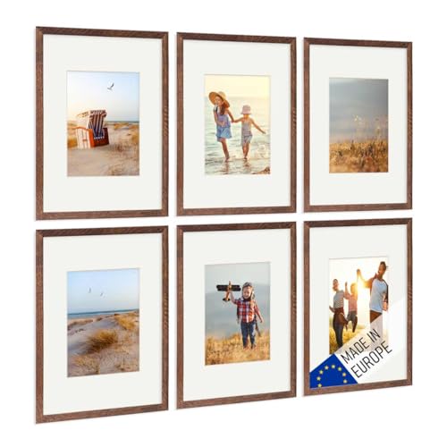 PHOTOLINI Bilderrahmen Holz A4 21x30 Eiche Dunkel mit Passepartout, Holzbilderrahmen DIN A4 Made in EU, 6er Set, bruchsicheres Acrylglas, zum Aufhängen, mit Zubehör - für Ihre liebsten Fotos & Bilder PHOTOLINI Bilderrahmen Holz A4 21x30 Eiche Dunkel mit Passepartout, Holzbilderrahmen DIN A4 Made in EU, 6er Set, bruchsicheres Acrylglas, zum Aufhängen, mit Zubehör - für Ihre liebsten Fotos & Bilder von PHOTOLINI