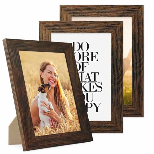 PHOTOLINI 3er Bilderrahmen 13x18 Holz MDF Eiche Dunkel, breite Bilderrahmen 18x13, Fotorahmen 13 x 18 cm mit Acrylglas, Picture Frame 18x13 zum Aufhängen & Aufstellen, Bilder Rahmen 13x18 für Fotos PHOTOLINI 3er Bilderrahmen 13x18 Holz MDF Eiche Dunkel, breite Bilderrahmen 18x13, Fotorahmen 13 x 18 cm mit Acrylglas, Picture Frame 18x13 zum Aufhängen & Aufstellen, Bilder Rahmen 13x18 für Fotos von PHOTOLINI