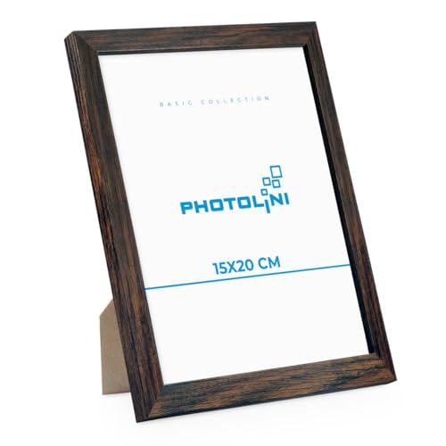 PHOTOLINI Bilderrahmen 15x20 Holz MDF Eiche Dunkel, Poster Bilderrahmen 20x15, Picture Frame mit Acrylglas, Fotorahmen 15x20 zum Aufhängen & Aufstellen, Rahmen 15 x 20 cm für Fotos & Poster PHOTOLINI Bilderrahmen 15x20 Holz MDF Eiche Dunkel, Poster Bilderrahmen 20x15, Picture Frame mit Acrylglas, Fotorahmen 15x20 zum Aufhängen & Aufstellen, Rahmen 15 x 20 cm für Fotos & Poster von PHOTOLINI