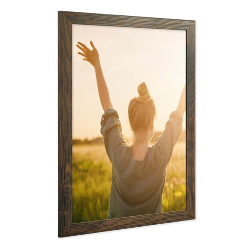PHOTOLINI Bilderrahmen 30x40 Holz MDF Eiche Dunkel, breite Rahmen 30x40 mit Acrylglas, picture frame 30 x 40 zum Aufhängen, Bilderrahmen 40x30 cm plus Zubehör - zur Fotorahmen Wanddekoration PHOTOLINI Bilderrahmen 30x40 Holz MDF Eiche Dunkel, breite Rahmen 30x40 mit Acrylglas, picture frame 30 x 40 zum Aufhängen, Bilderrahmen 40x30 cm plus Zubehör - zur Fotorahmen Wanddekoration von PHOTOLINI