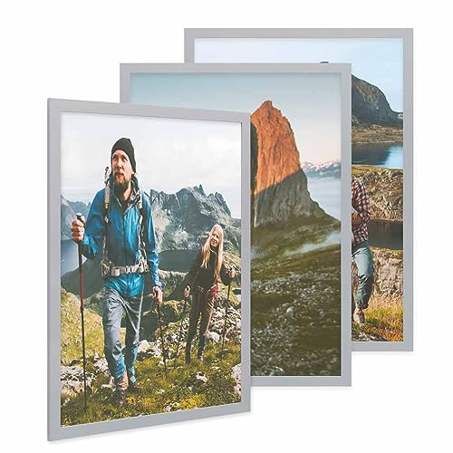 PHOTOLINI Bilderrahmen 50x70 3er Set Silber, Puzzle Rahmen 50x70 Holz MDF mit Acrylglas, Bilderrahmen 70x50 groß zum Aufhängen, Picture Frame Rahmen 70x50 mit Zubehör, Posterrahmen für Fotos & Poster PHOTOLINI Bilderrahmen 50x70 3er Set Silber, Puzzle Rahmen 50x70 Holz MDF mit Acrylglas, Bilderrahmen 70x50 groß zum Aufhängen, Picture Frame Rahmen 70x50 mit Zubehör, Posterrahmen für Fotos & Poster von PHOTOLINI