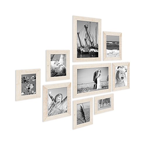 PHOTOLINI Bilderrahmen-Set Holz Weiß, 9er Rahmenset Echtholz-Rahmen rustikal, Strandhaus, Made in Germany, Echtglas, zum Aufhängen, extra Zubehör - Treibholzlook mit einem Hauch Küstenflair von PHOTOLINI