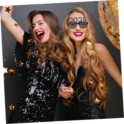 PLAFOPE Partybrille mit Funkelndem Diamantbesatz Leichte Brille Stilvolles Fotorequisit für Silvester Abschlussfeiern und Neujahrspartys Unisex Schwarz PLAFOPE Partybrille mit Funkelndem Diamantbesatz Leichte Brille Stilvolles Fotorequisit für Silvester Abschlussfeiern und Neujahrspartys Unisex Schwarz von PLAFOPE