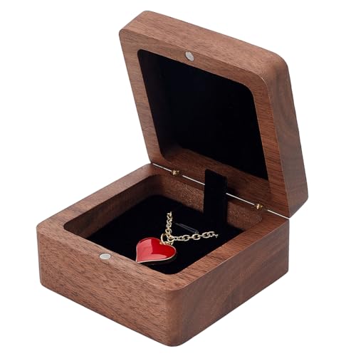 PLIGREAT hölzerne Halskette Geschenkbox Natürliche Walnuss Holz Anhänger Aufbewahrungskoffer Kleine Vintage Schmuck Display Box für Hochzeit Verlobung Geburtstag Jubiläum Weihnachtsgeschenke PLIGREAT hölzerne Halskette Geschenkbox Natürliche Walnuss Holz Anhänger Aufbewahrungskoffer Kleine Vintage Schmuck Display Box für Hochzeit Verlobung Geburtstag Jubiläum Weihnachtsgeschenke von PLIGREAT
