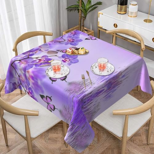 POEZJZW Quadratische Tischdecke mit Schmetterlingsmotiv, für Esstische im Innen- und Außenbereich, Esstische, Partys, Terrassen, 152,4 x 152,4 cm, Violett POEZJZW Quadratische Tischdecke mit Schmetterlingsmotiv, für Esstische im Innen- und Außenbereich, Esstische, Partys, Terrassen, 152,4 x 152,4 cm, Violett von POEZJZW