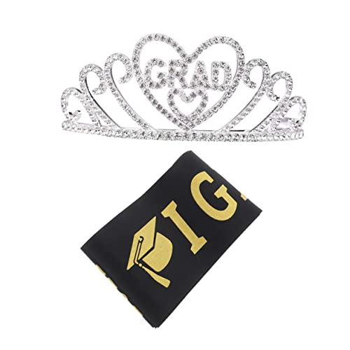 POPETPOP 1 Satz Kronen-Set leere Schärpe Abschlusshut Stirnband Party Abschlussball-Tiara Graduierung Strass Krone für den Abschluss Absolventen Schärpe Satinstoff Silver POPETPOP 1 Satz Kronen-Set leere Schärpe Abschlusshut Stirnband Party Abschlussball-Tiara Graduierung Strass Krone für den Abschluss Absolventen Schärpe Satinstoff Silver von POPETPOP