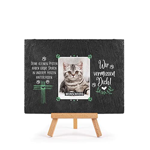 Tier-Schieferplatte Gedenktafel für Tiere - mit Foto bedrucken - Wir vermissen dich - Haustiere Grabtafel, Grabschmuck - Schiefertafel mit Staffelei, 15x20 cm I Personalisierte Erinnerung Tier-Schieferplatte Gedenktafel für Tiere - mit Foto bedrucken - Wir vermissen dich - Haustiere Grabtafel, Grabschmuck - Schiefertafel mit Staffelei, 15x20 cm I Personalisierte Erinnerung von PR Print Royal