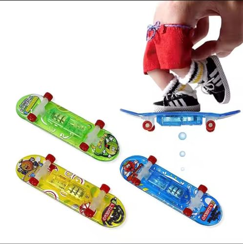 PRECORN LED Fingerskateboard Set – 6 Mini Fingerboards mit Beleuchtung für Coole Tricks, Kindergeburtstag Mitgebsel, Geschenkidee für Jungen und Mädchen, futuristisches Finger Skateboard Set PRECORN LED Fingerskateboard Set – 6 Mini Fingerboards mit Beleuchtung für Coole Tricks, Kindergeburtstag Mitgebsel, Geschenkidee für Jungen und Mädchen, futuristisches Finger Skateboard Set von PRECORN