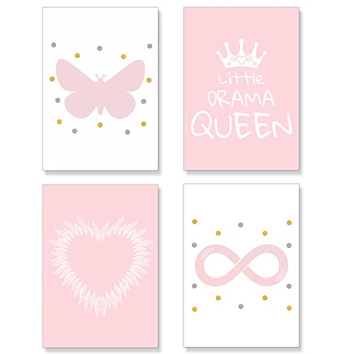 PREMYO Bilder Kinderzimmer Deko Mädchen - Poster Set Babyzimmer - Wandbilder Schlafzimmer Schmetterling Herz Rosa A4 PREMYO Bilder Kinderzimmer Deko Mädchen - Poster Set Babyzimmer - Wandbilder Schlafzimmer Schmetterling Herz Rosa A4 von PREMYO