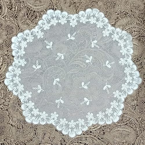 4er Set Runde Bestickte Platzsets, Handgefertigte Tischdecke Tischsets Häkelmuster Baumwolle Spitzendeckchen Untersetzer Vintage-Tassenmatte, Vasenmatte für Heimdekoration Küche,Party,Hochzeit -29cm 4er Set Runde Bestickte Platzsets, Handgefertigte Tischdecke Tischsets Häkelmuster Baumwolle Spitzendeckchen Untersetzer Vintage-Tassenmatte, Vasenmatte für Heimdekoration Küche,Party,Hochzeit -29cm von PTNKUIIY