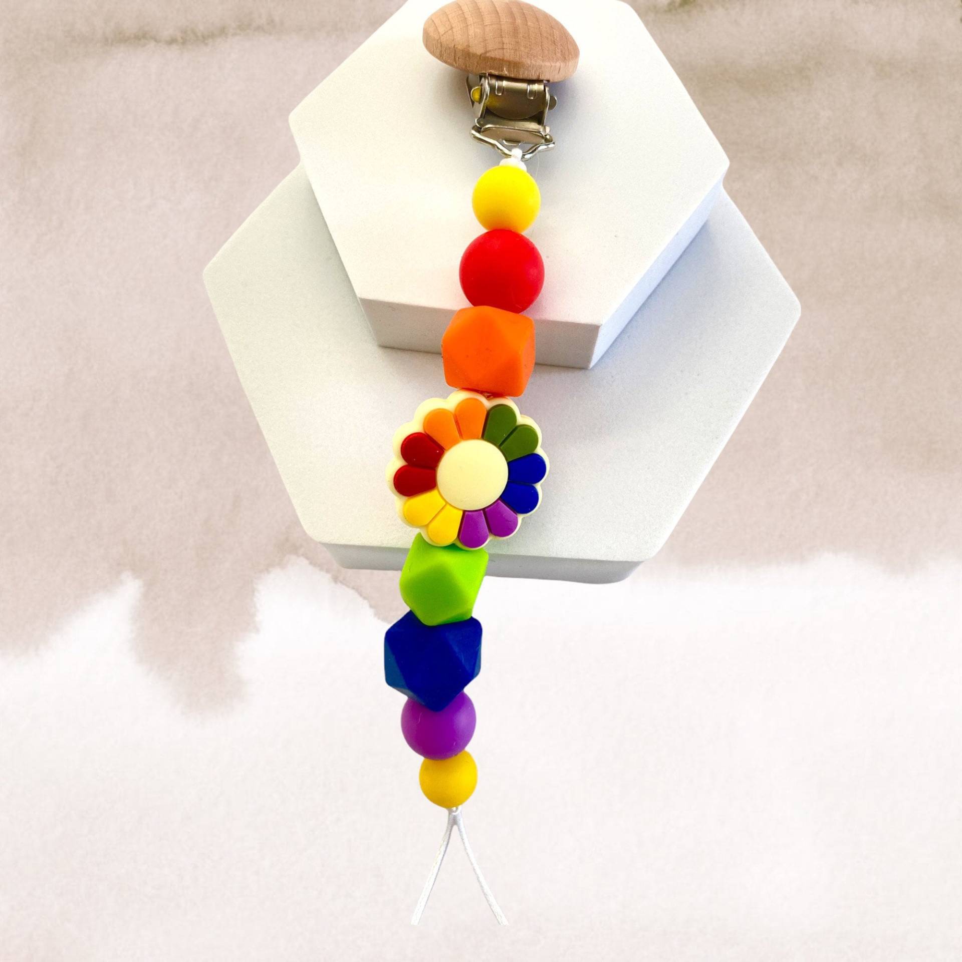 Regenbogen Blume Silikon Schnullerclip | Blümchen Schnullerblumenhalter Schnullerhalter Regenbogen Blume Silikon Schnullerclip | Blümchen Schnullerblumenhalter Schnullerhalter von PacificPacifiers