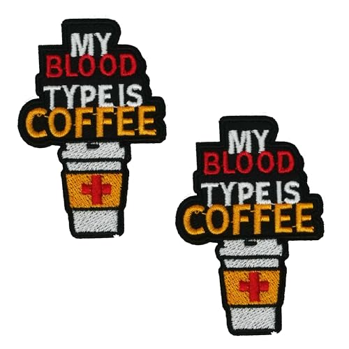 2 x My Blood Type is Coffee Aufnäher zum Aufbügeln, 7 x 5 cm, lustig, bestickt, Kaffeetassen-Applikation, Koffein, Humor, für Jacken, Taschen, Schürzen und DIY-Kleidung 2 x My Blood Type is Coffee Aufnäher zum Aufbügeln, 7 x 5 cm, lustig, bestickt, Kaffeetassen-Applikation, Koffein, Humor, für Jacken, Taschen, Schürzen und DIY-Kleidung von Panda Loco