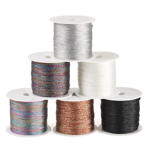 PandaHall 6 Rollen weißes Stickgarn, 0,4 mm, schwarzes Metallic-Stickgarn, 6-lagiges Perlenschnur, Nähgarn zum Klöppeln, Quilten, Freundschaftsarmband, Schmuckherstellung PandaHall 6 Rollen weißes Stickgarn, 0,4 mm, schwarzes Metallic-Stickgarn, 6-lagiges Perlenschnur, Nähgarn zum Klöppeln, Quilten, Freundschaftsarmband, Schmuckherstellung von PandaHall