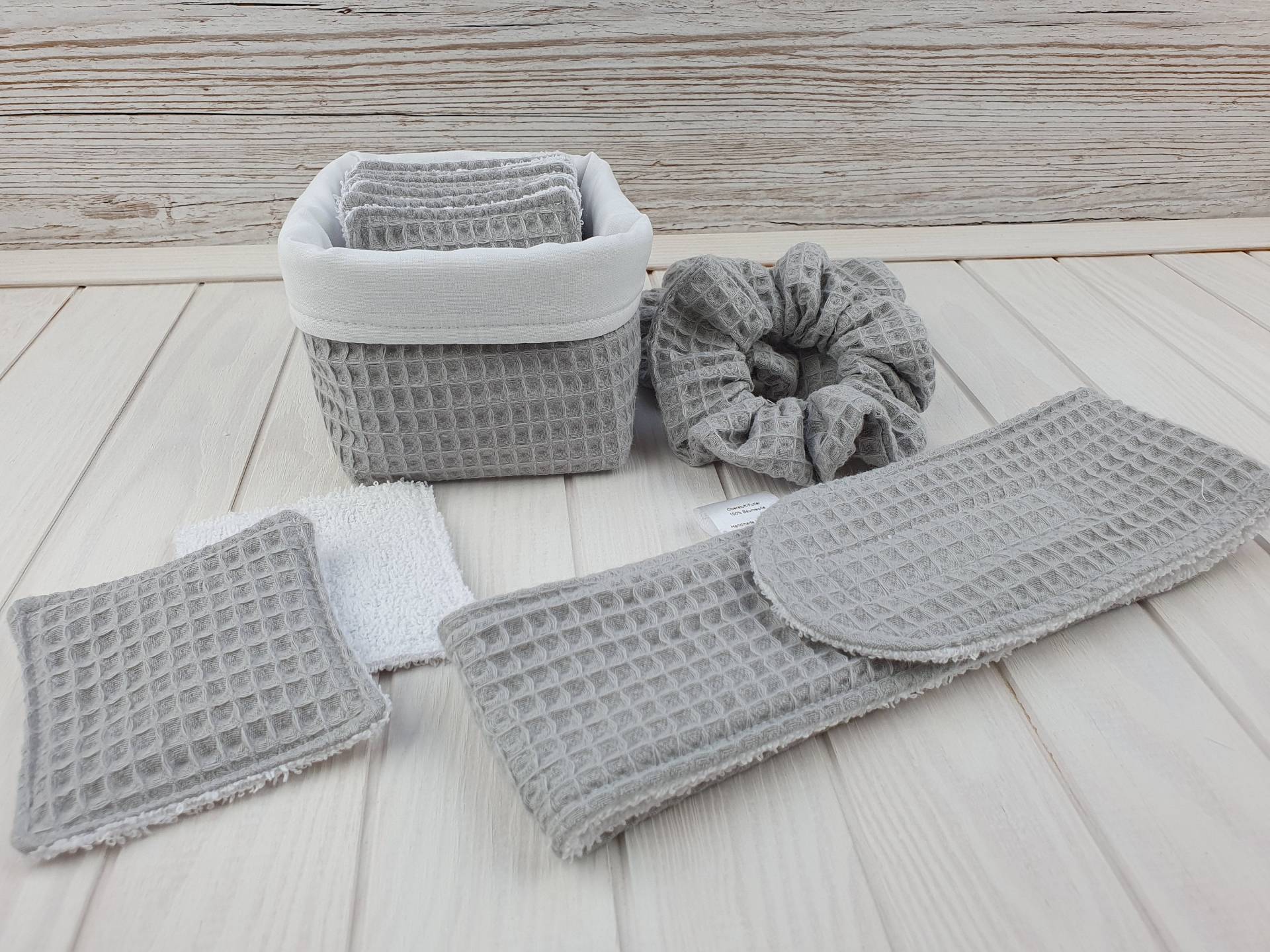 Kosmetikpads Utensilo Srunchies Kosmetikstirnband Set Hellgrau Kosmetikpads Utensilo Srunchies Kosmetikstirnband Set Hellgrau von PantufaDE