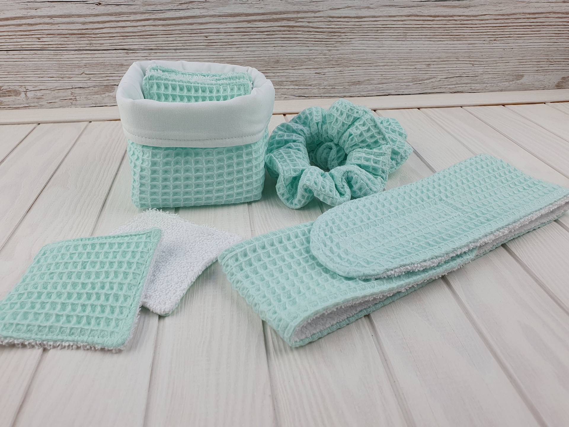 Kosmetikpads Utensilo Srunchies Kosmetikstirnband Set Hellmint Kosmetikpads Utensilo Srunchies Kosmetikstirnband Set Hellmint von PantufaDE