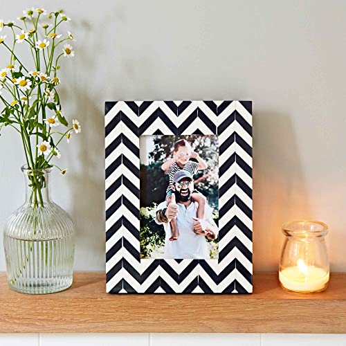 Paper High Fair Trade Nachhaltigkeit Mango Holz 6 X 4 Bilderrahmen | Marineblau & Antik Weiß Chevron Muster Paper High Fair Trade Nachhaltigkeit Mango Holz 6 X 4 Bilderrahmen | Marineblau & Antik Weiß Chevron Muster von Paper High