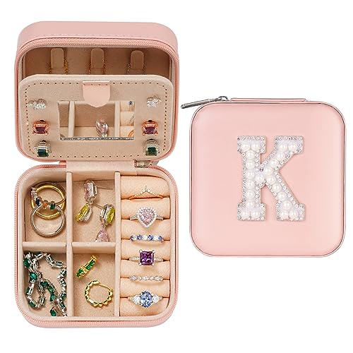 Parima Reise Schmuckkästchen Mädchen - Kleine Schmuckschatulle für Damen | Reiseschmuckaufbewahrung mit initiale K | Schmuckbox Jewelry Box für Ringe,Armbänder,Ohrringe | Geschenke für Frauen Parima Reise Schmuckkästchen Mädchen - Kleine Schmuckschatulle für Damen | Reiseschmuckaufbewahrung mit initiale K | Schmuckbox Jewelry Box für Ringe,Armbänder,Ohrringe | Geschenke für Frauen von Parima