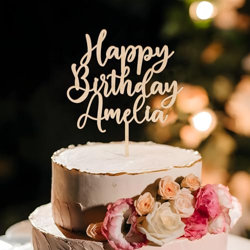 Party to Be Personalisiert Birthday Cake Topper in Holz Personalisierbarer Geburtstags Cake Topper mit Wunschnamen Happy Birthday Tortendeko (Attena) von Party to Be
