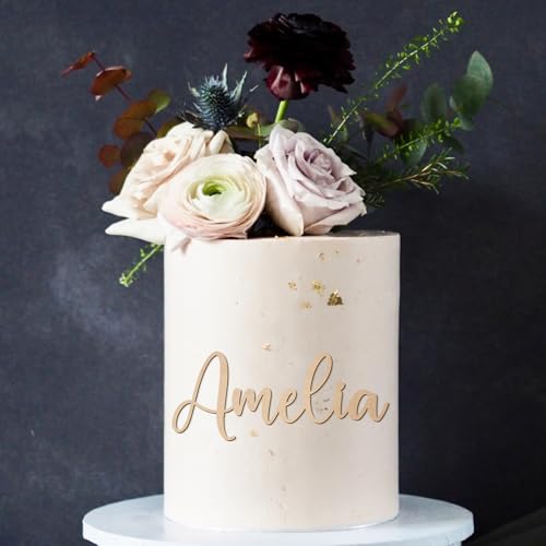 Party to Be Personalisiert Name Cake Topper in Holz Personalisierbarer Kuchen Name Zeichen Kuchen Namenplatte Dekoration (Attena) von Party to Be