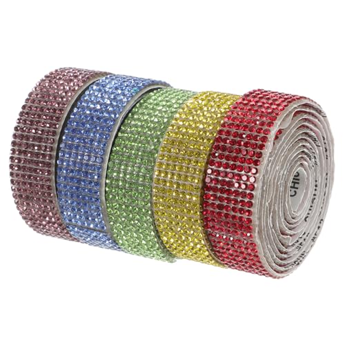 PartyKindom 5 Rollen Selbstklebendes Strassband Glitzernde Rhinestone Dekorstreifen für DIY Basteln Langlebig Wasserfest Tragbar zum Verzieren von Kleidung Taschen Handys und Kunsthandwerk PartyKindom 5 Rollen Selbstklebendes Strassband Glitzernde Rhinestone Dekorstreifen für DIY Basteln Langlebig Wasserfest Tragbar zum Verzieren von Kleidung Taschen Handys und Kunsthandwerk von PartyKindom