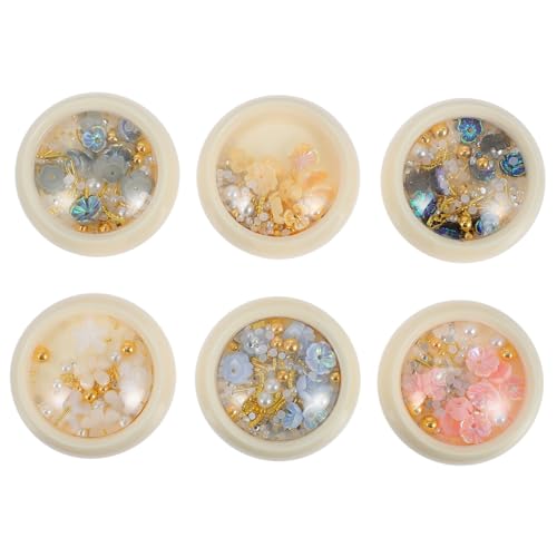 PartyKindom 6 Boxen Teiliges Nail Art Charms aus Resin mit Perlen und Blumen Vielseitiges Nagelzubehör für DIY Maniküre Funkelnde Nail Pearls für Anfänger und Profis Nageldeko für Fingers und PartyKindom 6 Boxen Teiliges Nail Art Charms aus Resin mit Perlen und Blumen Vielseitiges Nagelzubehör für DIY Maniküre Funkelnde Nail Pearls für Anfänger und Profis Nageldeko für Fingers und von PartyKindom