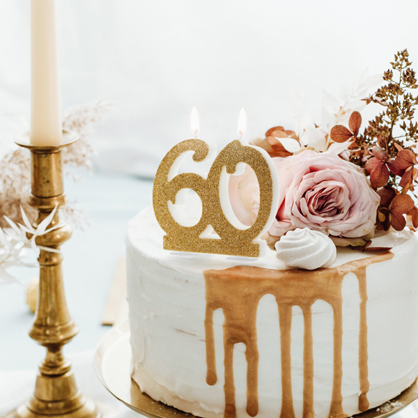 Tortenkerze zum 60. Geburtstag, golden glitzernd, 7,5cm x 8cm von Partydeco