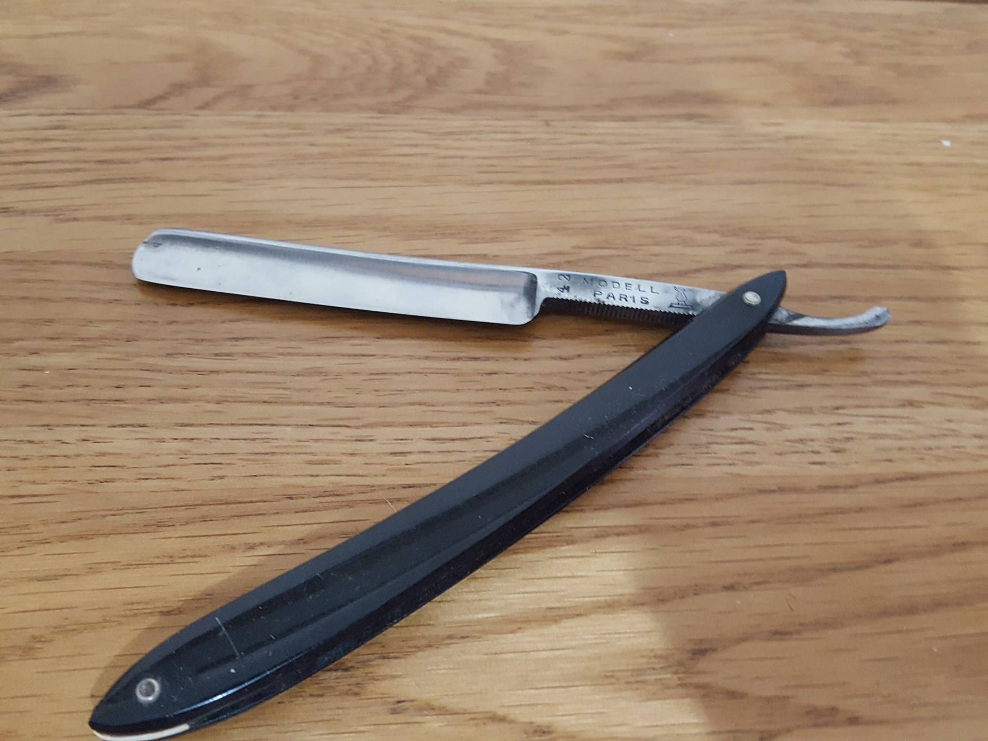 Vintage Modell Paris Rasiermesser, Geschliffener Hals, Rasieraccessoire, Barbershop Vintage Modell Paris Rasiermesser, Geschliffener Hals, Rasieraccessoire, Barbershop von PastNFutureUK