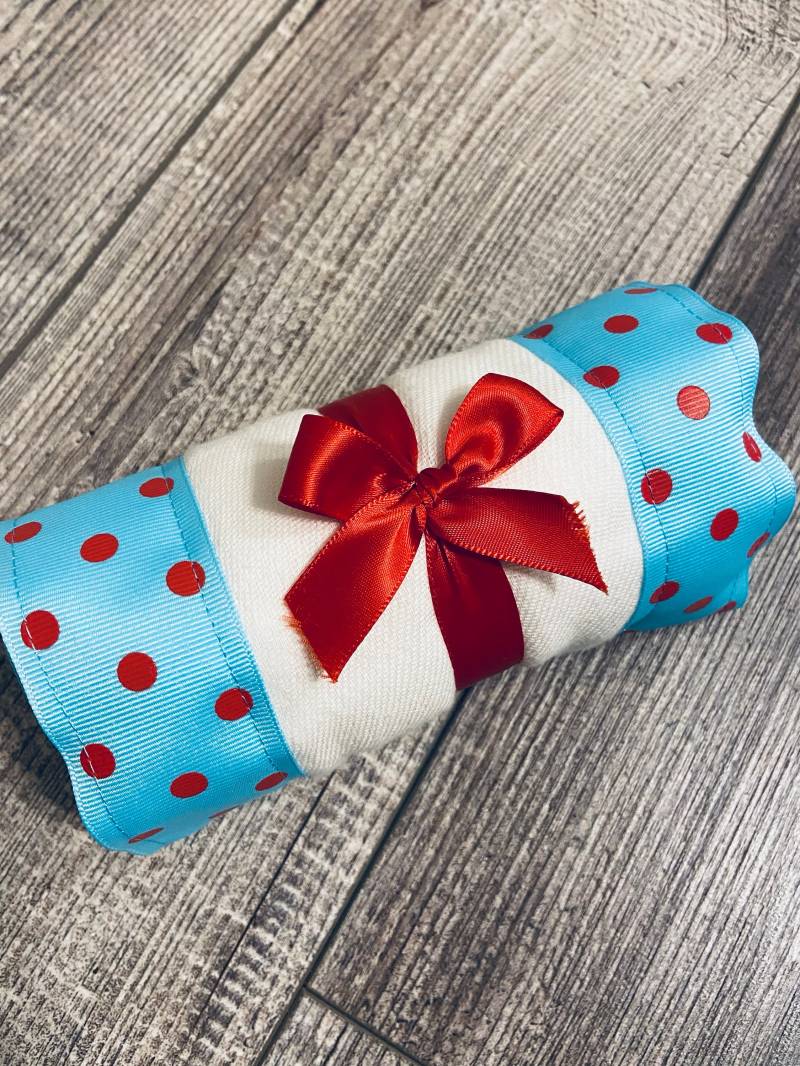 Wickeltuch/ Wickelunterlage My Pretty Burpy Teal & Red Polka Dots, Personalisierung Verfügbar von PathfinderGifts